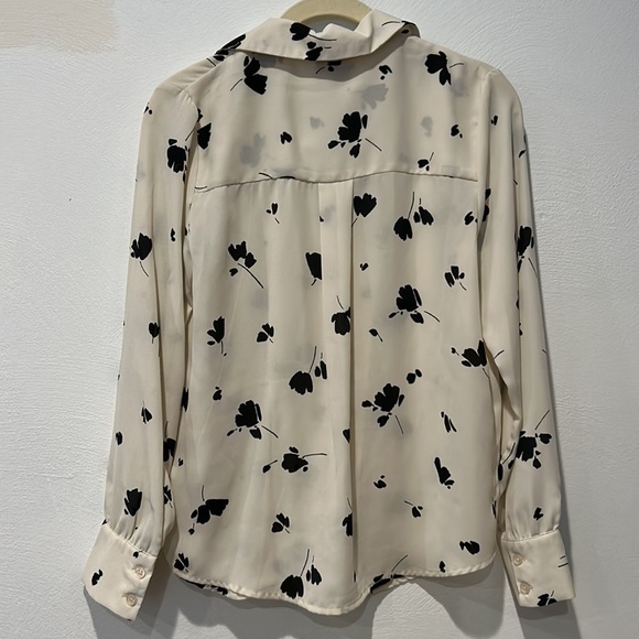 Who What Wear Floral Blouse - Picture 2 of 4